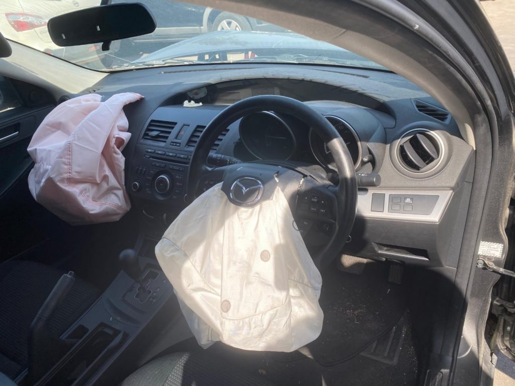 Car Wreckers - Mazda 3 2013 Grey Auto Petrol