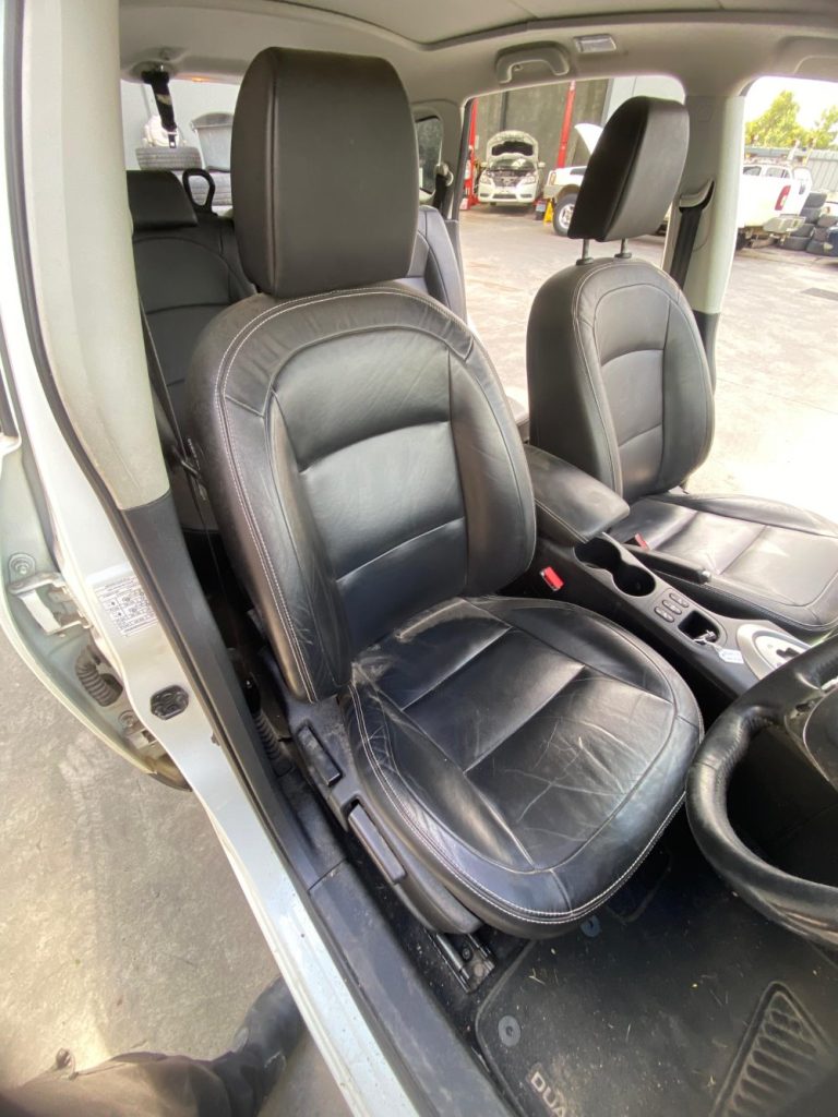 Car Wreckers - Nissan Dualis 2013 White Auto Petrol
