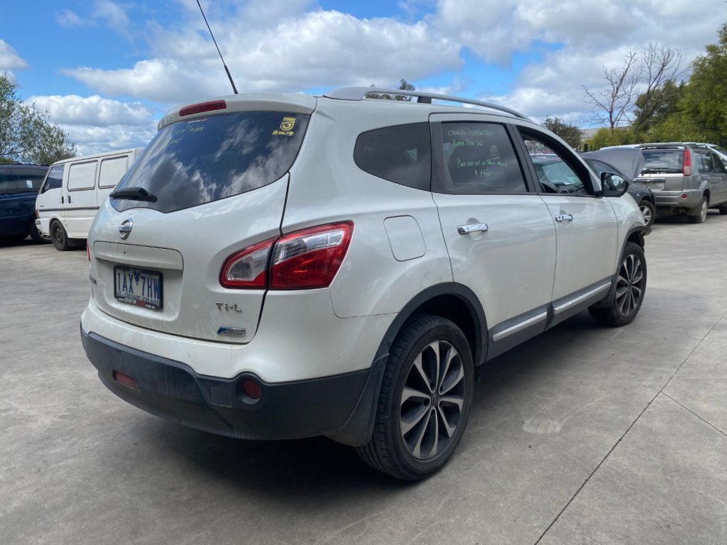 Car Wreckers - Nissan Dualis 2013 White Auto Petrol