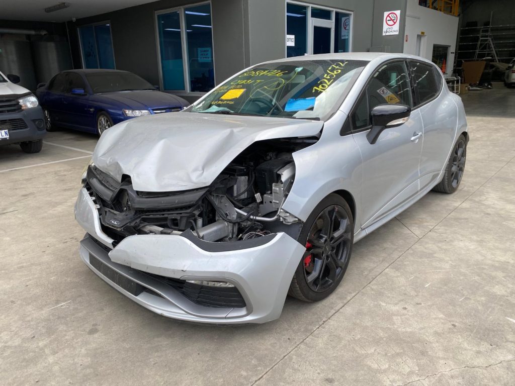 Car Wreckers - Renault Clio 2014 Silver Auto Petrol