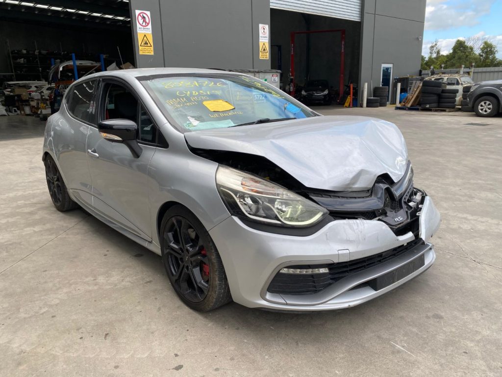 Car Wreckers - Renault Clio 2014 Silver Auto Petrol