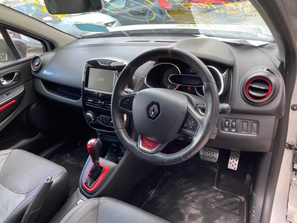 Car Wreckers - Renault Clio 2014 Silver Auto Petrol