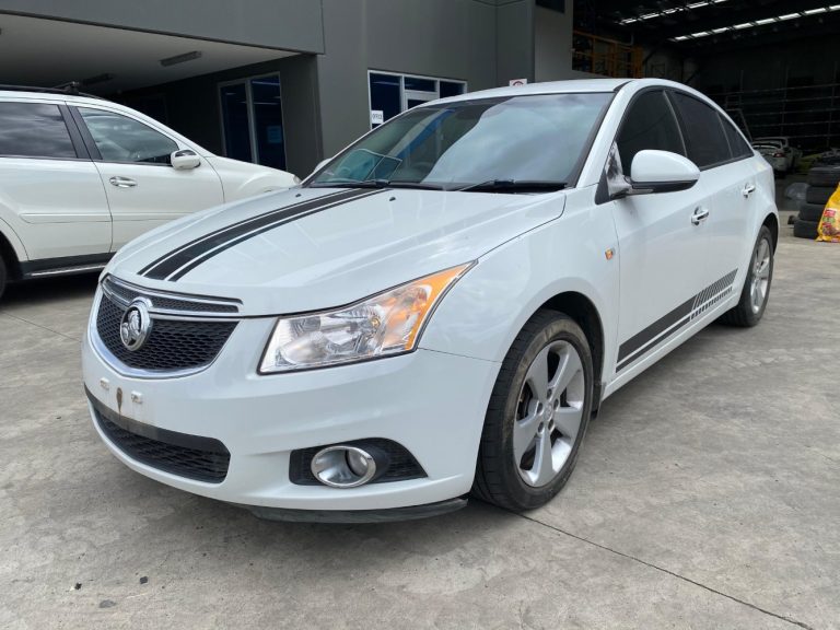 Car Wreckers - Holden Cruze 2014 White Auto Diesel