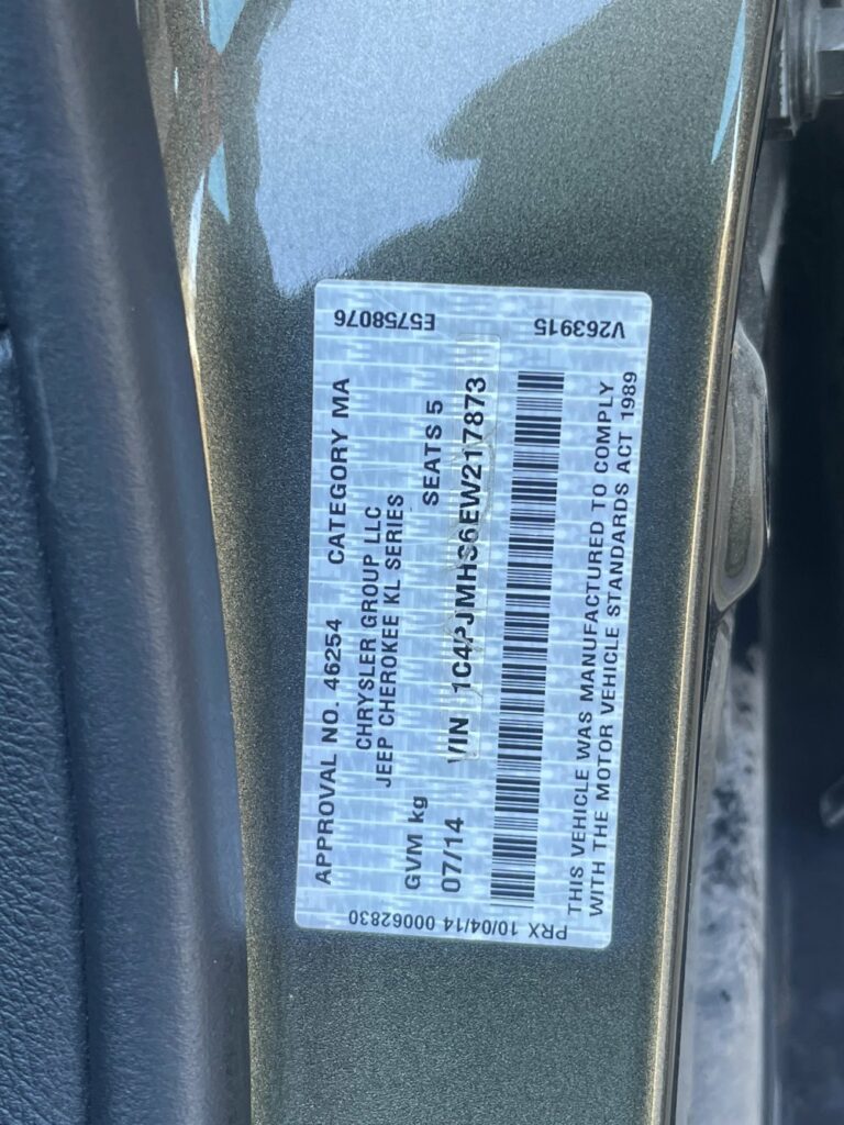 Car Wreckers - Jeep Cherokee 2014 Green Auto Petrol