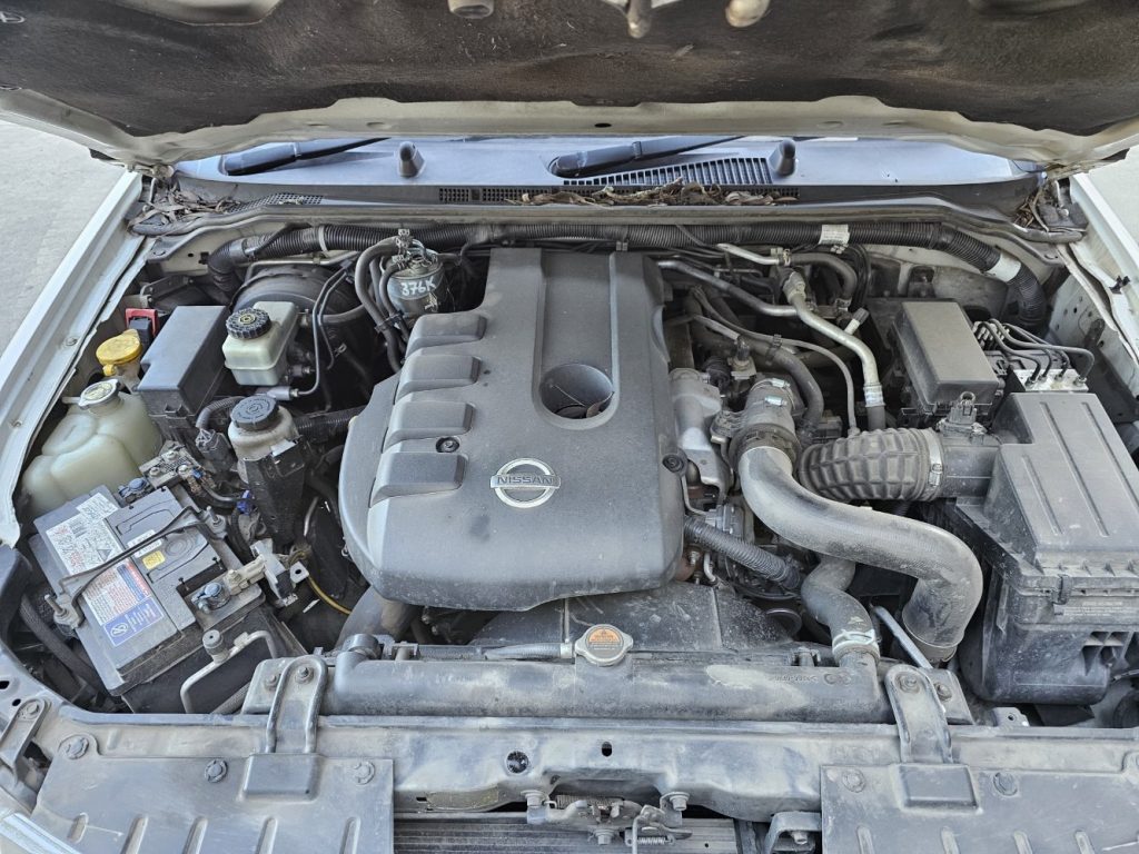 Car Wreckers - Nissan Navara 2014 White Manual Diesel