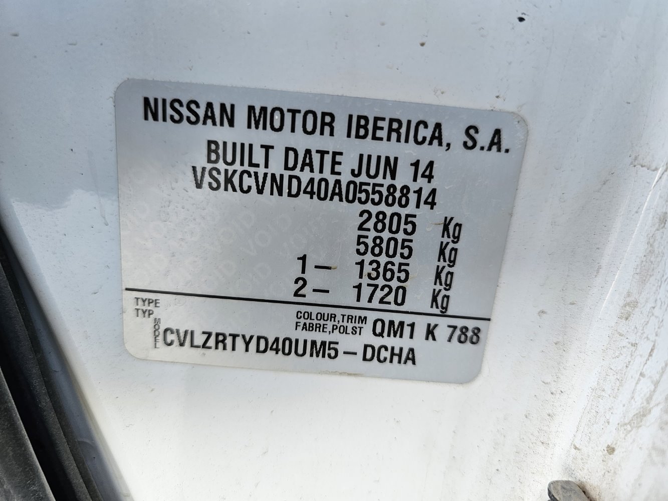 Car Wreckers - Nissan Navara 2014 White Manual Diesel