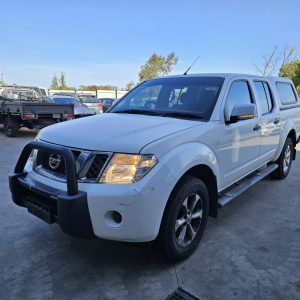 Car Wreckers - Nissan Navara 2014 White Manual Diesel