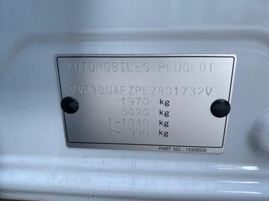 Car Wreckers - Peugeot 4008 2014 White Auto Petrol