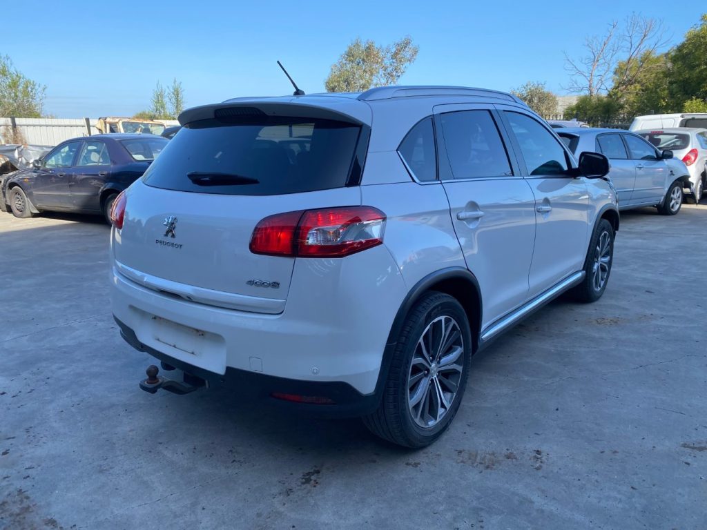 Car Wreckers - Peugeot 4008 2014 White Auto Petrol