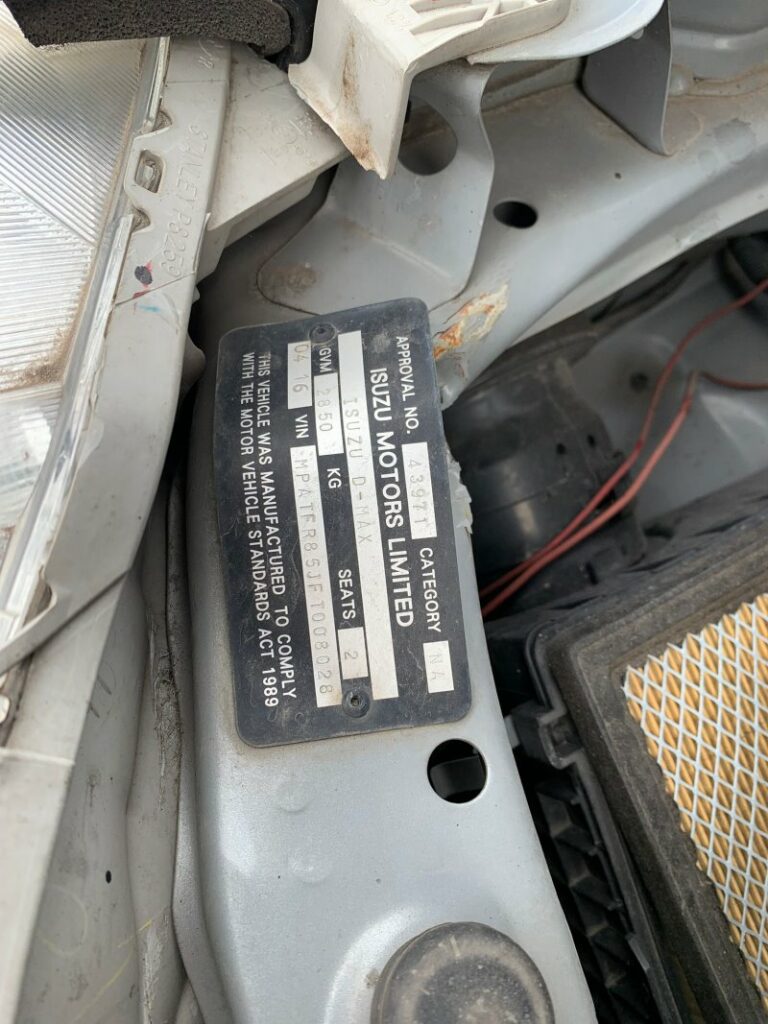 Car Wreckers - Isuzu D-Max 2014