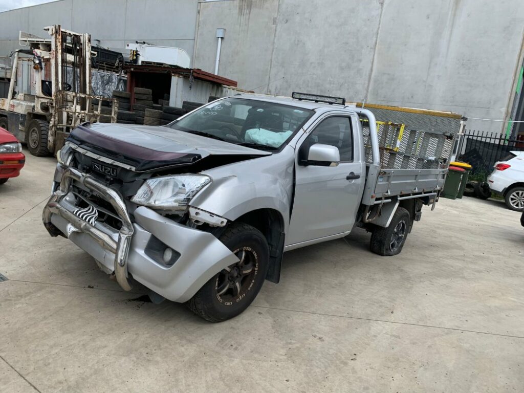 Car Wreckers - Isuzu D-Max 2014
