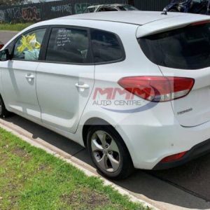 Car Wrecking - Kia Rondo 2014