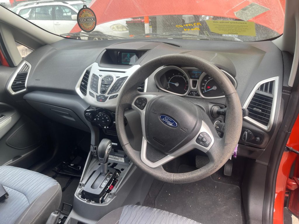 Car Wreckers - Ford Ecosport 2015 Orange Auto