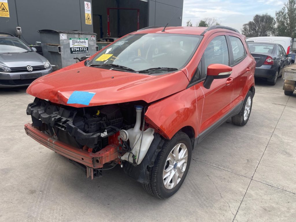 Car Wreckers - Ford Ecosport 2015 Orange Auto