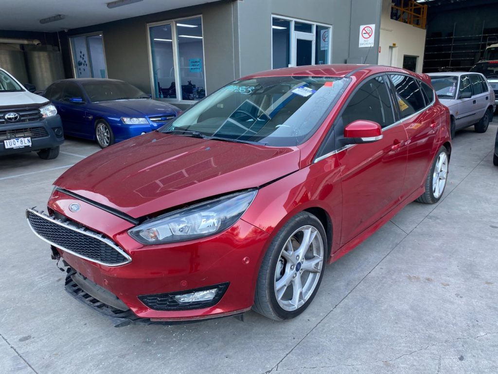 Car Wreckers - Ford Focus 2015 Red Auto