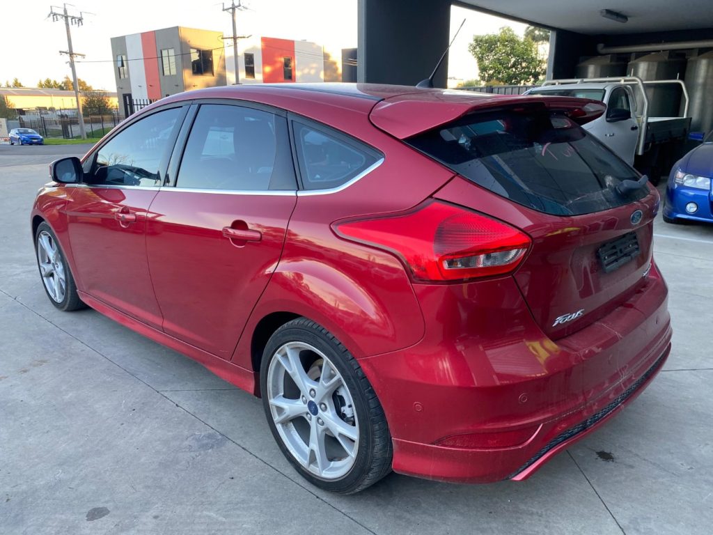 Car Wreckers - Ford Focus 2015 Red Auto