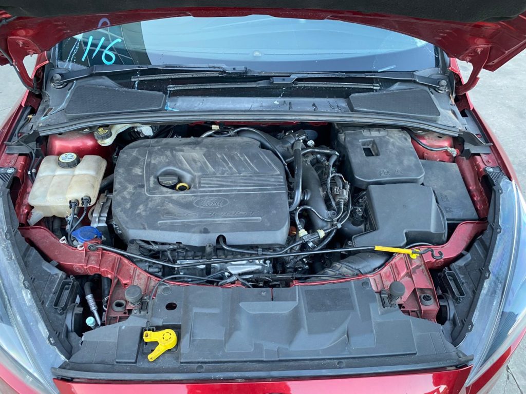 Car Wreckers - Ford Focus 2015 Red Auto