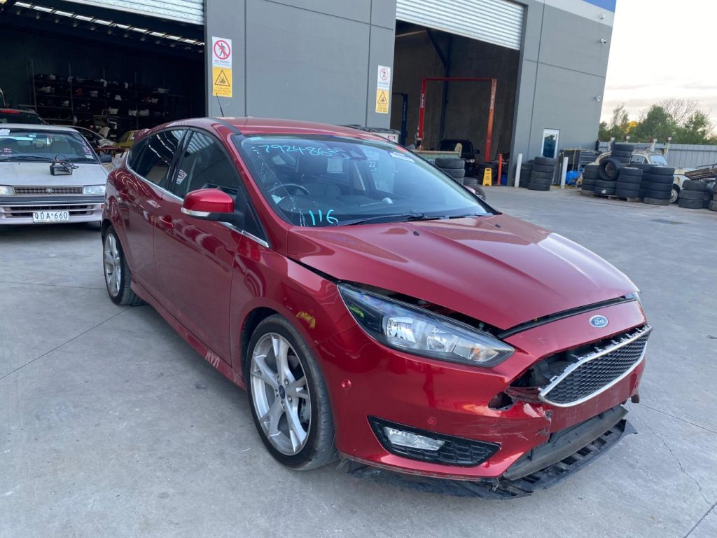 Car Wreckers - Ford Focus 2015 Red Auto