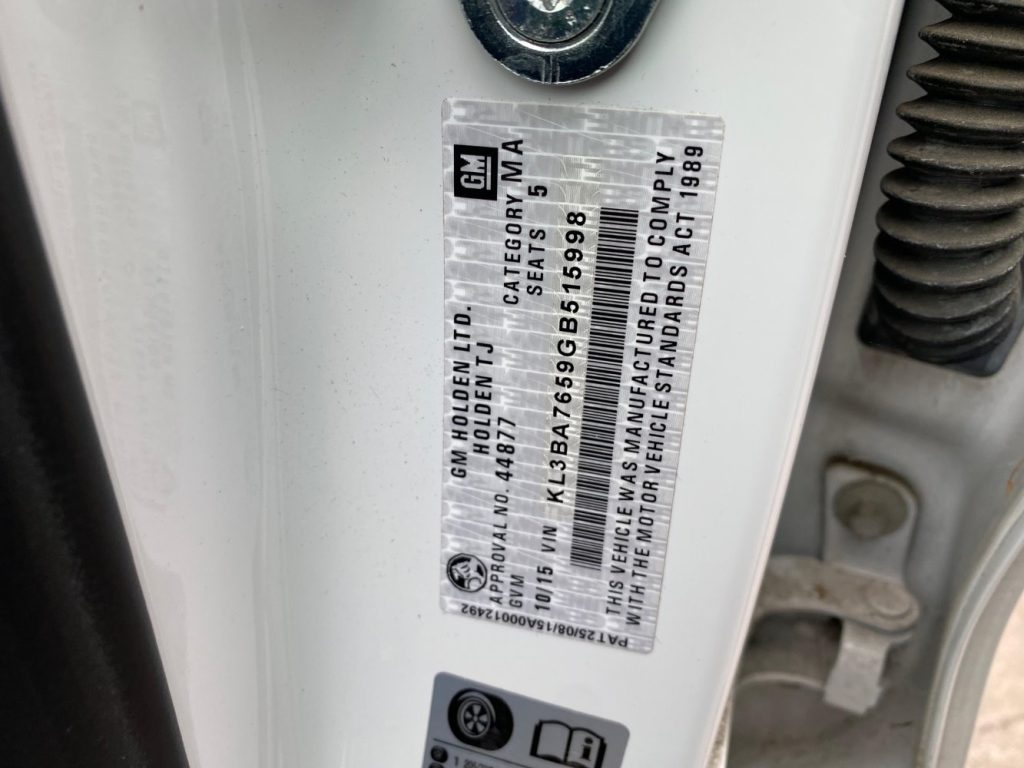 Car Wreckers - Holden Trax 2015 White Auto Petrol