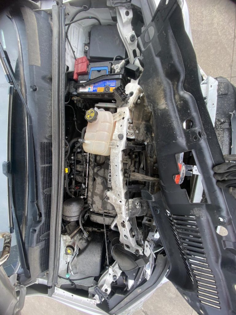 Car Wreckers - Holden Trax 2015 White Auto Petrol