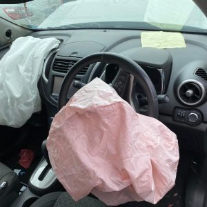 Car Wreckers - Holden Trax 2015 White Auto Petrol