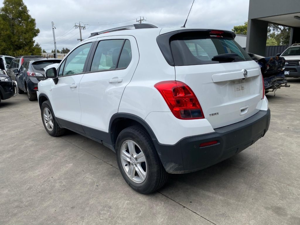 Car Wreckers - Holden Trax 2015 White Auto Petrol