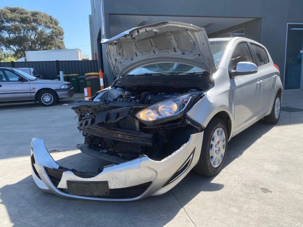 Car Wreckers - Hyundai i20 2015 Silver Auto Petrol