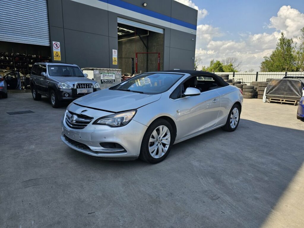 Car Wrecker - 2015 Holden Cascada