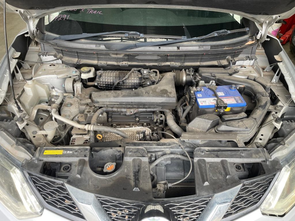 Car Wreckers - Nissan X-Trail 2015 Silver Auto Petrol