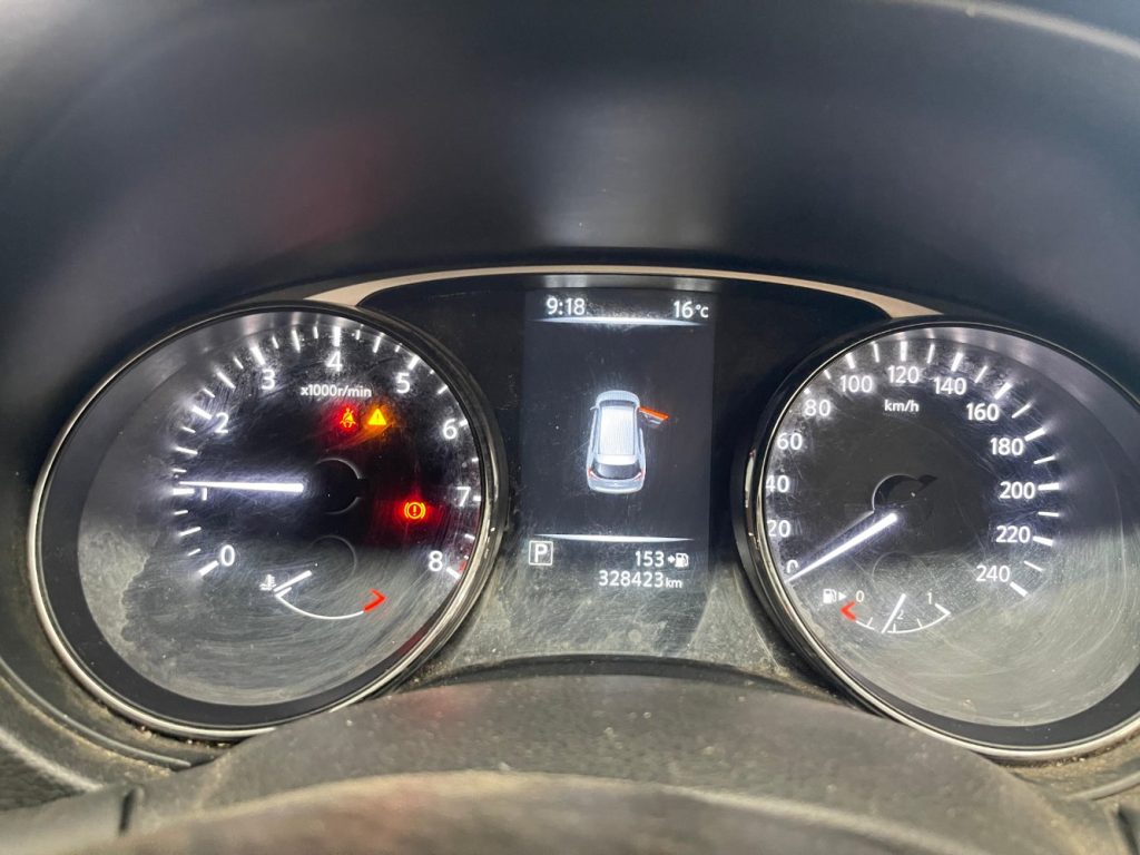 Car Wreckers - Nissan X-Trail 2015 Silver Auto Petrol