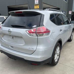 Car Wreckers - Nissan X-Trail 2015 Silver Auto Petrol