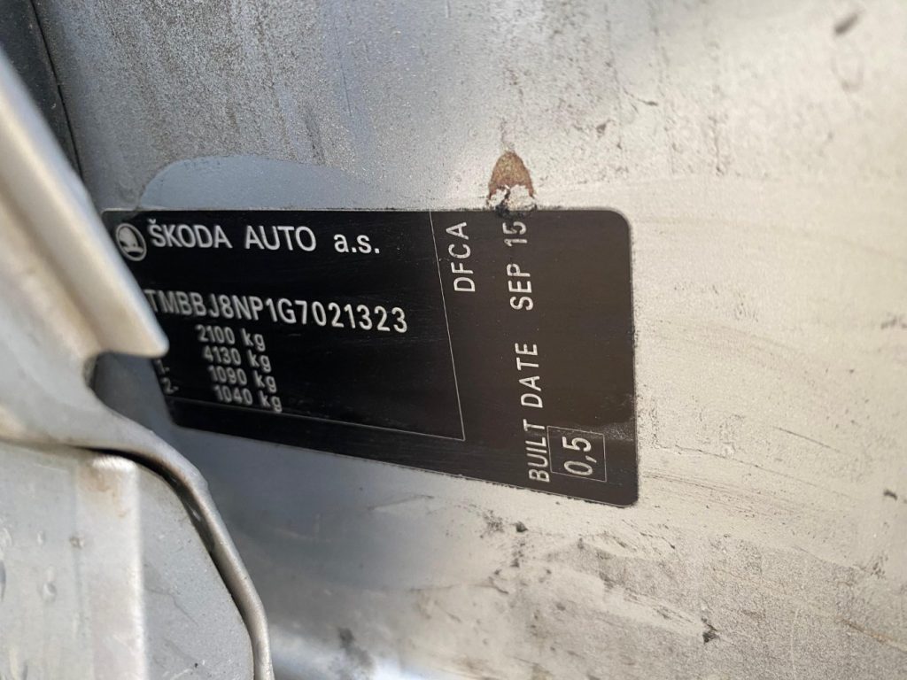 Car Wreckers - Skoda Superb 2015 Auto Auto Diesel