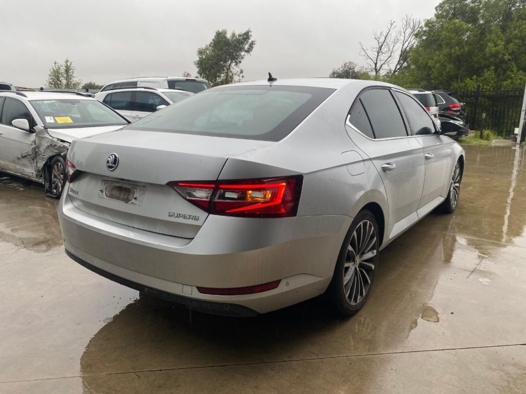 Car Wreckers - Skoda Superb 2015 Auto Auto Diesel