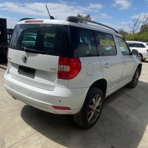 Car Wreckers - Skoda Yeti 2015 White Auto Petrol