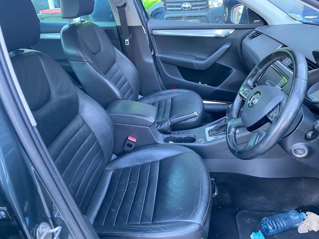 Car Wreckers - Skoda Octavia 2015 Grey Auto