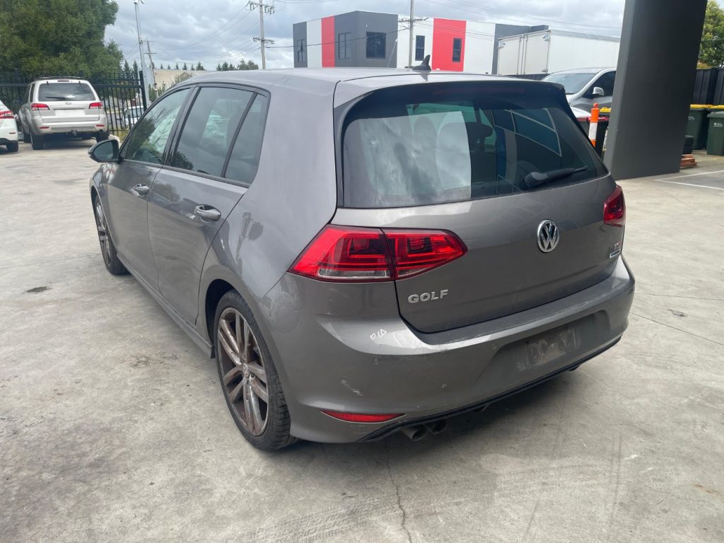 Car Wreckers - Volkswagen Golf 2015 Silver Auto Petrol