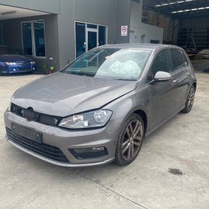 Car Wreckers - Volkswagen Golf 2015 Silver Auto Petrol