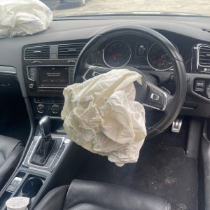 Car Wreckers - Volkswagen Golf 2015 Silver Auto Petrol