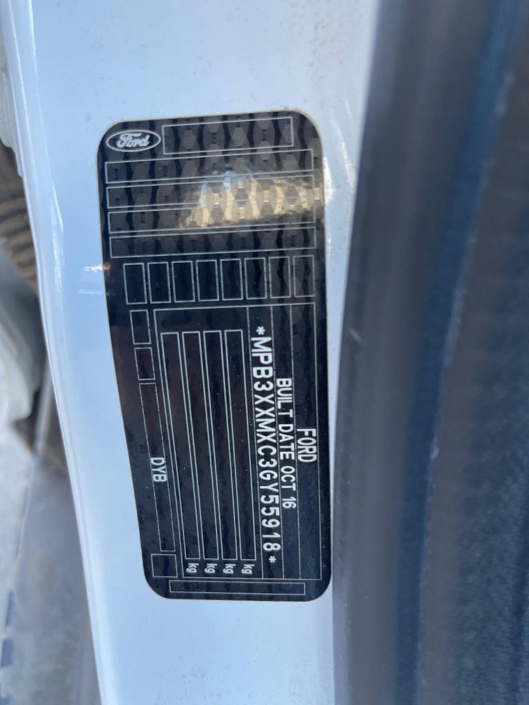 Car Wreckers - Ford Focus 2016 White Auto