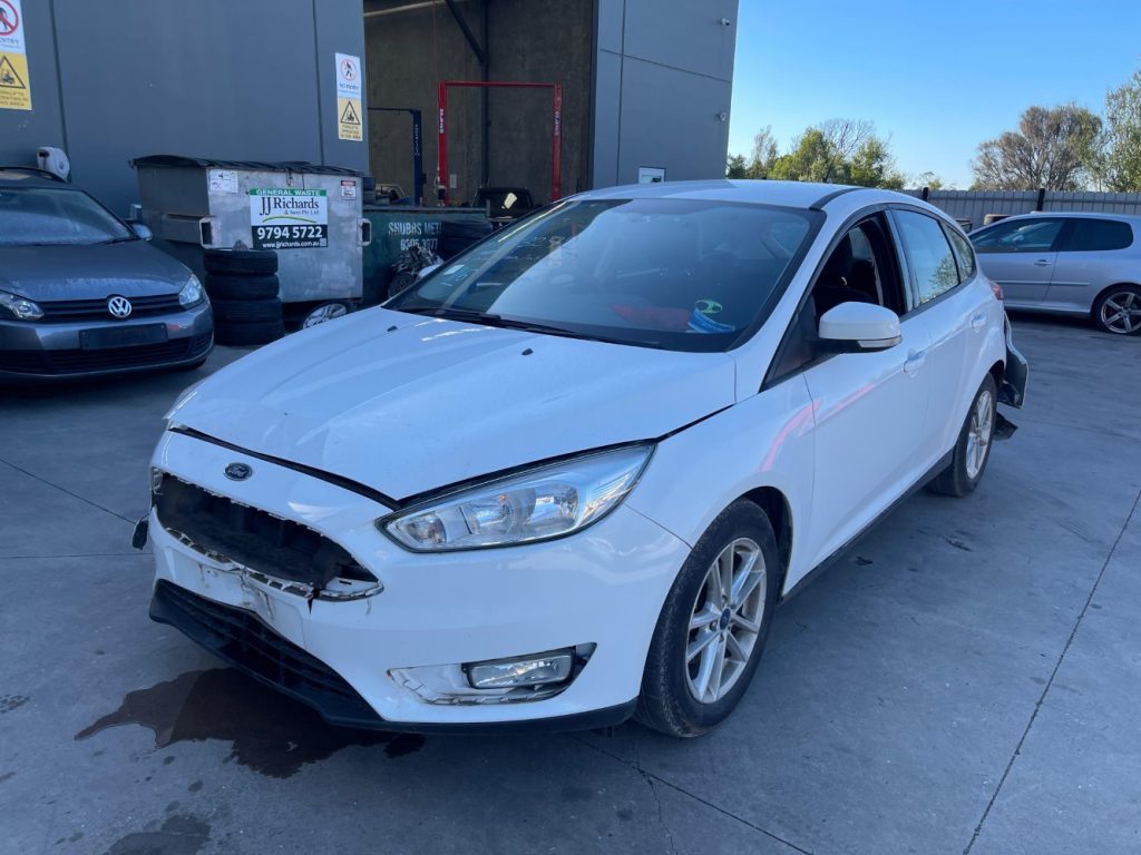 Car Wreckers - Ford Focus 2016 White Auto