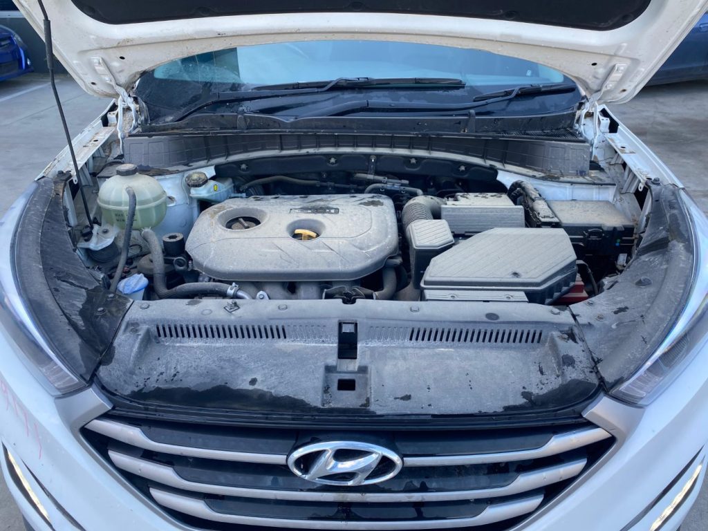 Car Wreckers - Hyundai Tucson 2016 White Auto Petrol