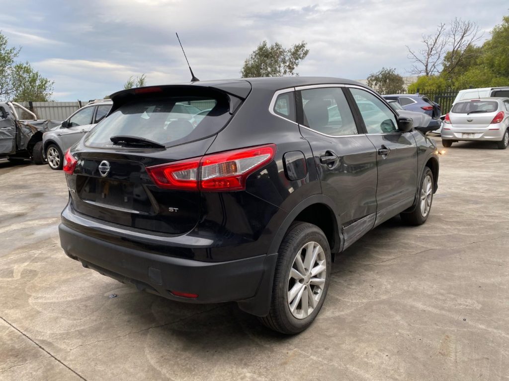 Car Wreckers - Nissan Qashqai 2016 Black Auto Petrol