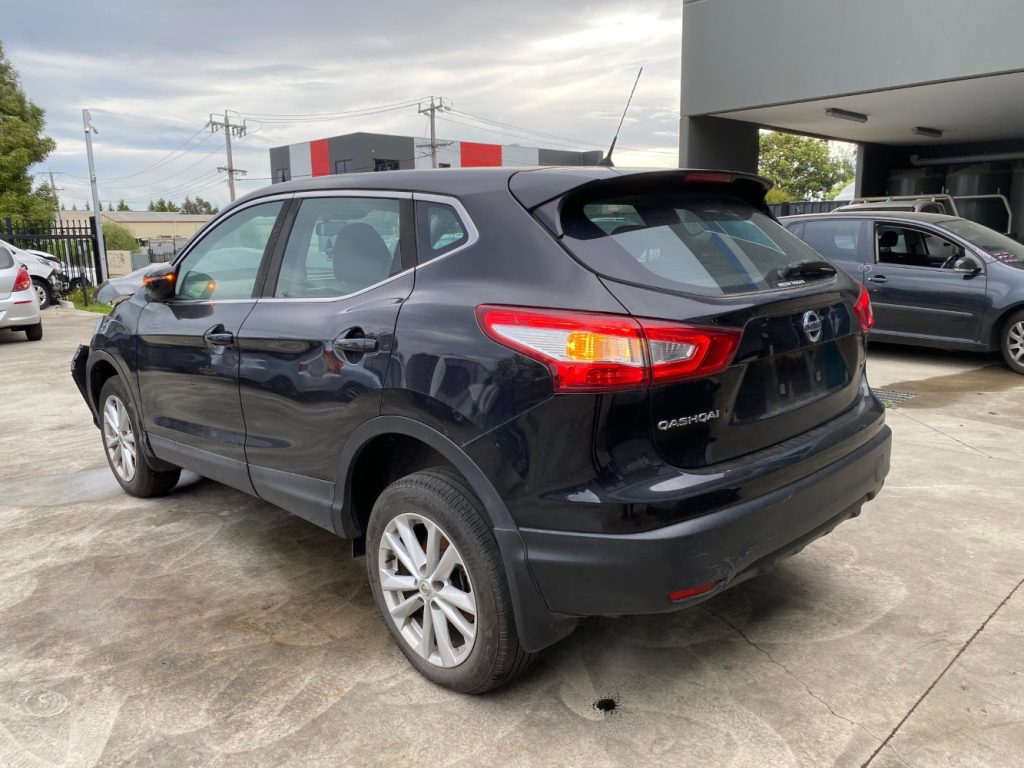 Car Wreckers - Nissan Qashqai 2016 Black Auto Petrol