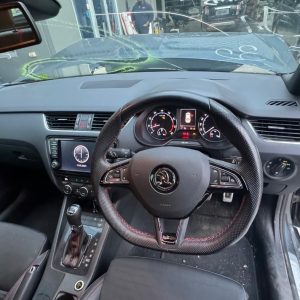 Car Wreckers - Skoda Octavia 2016 Grey Auto