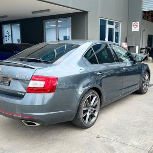 Car Wreckers - Skoda Octavia 2016 Grey Auto