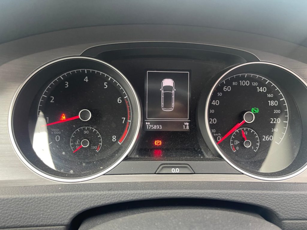 Car Wreckers - Volkswagen Golf 2016 White Auto Petrol