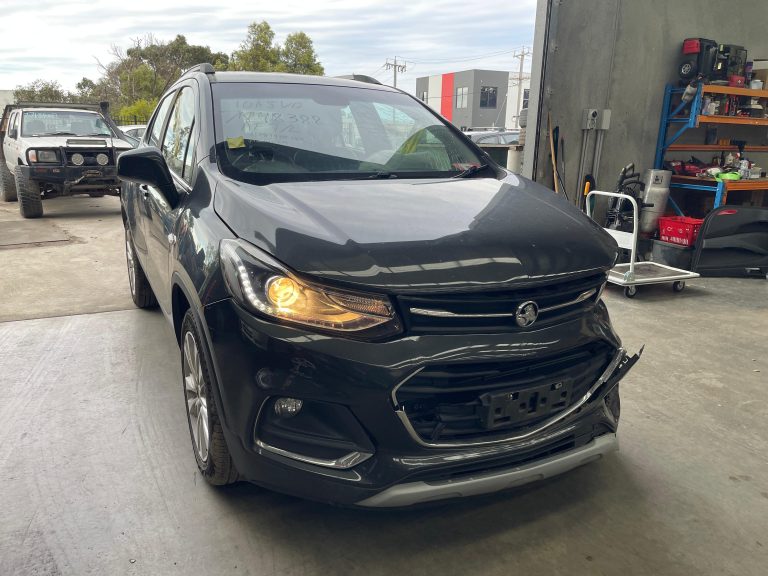 Car Wreckers - Holden Trax 2017 Grey Auto Petrol