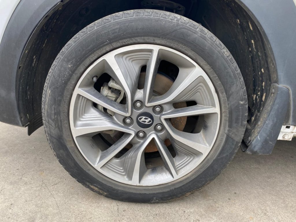 Car Wreckers - Hyundai Tucson 2017 White Auto Petrol