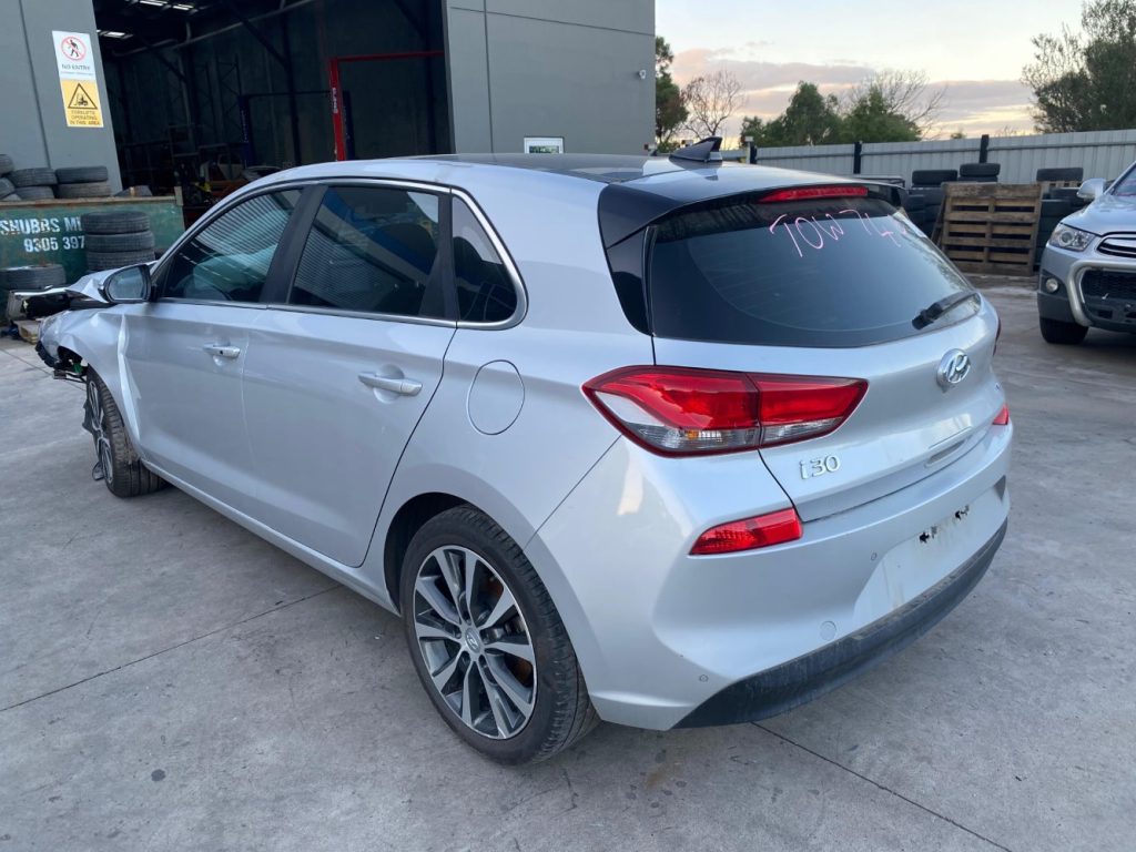 Car Wreckers - Hyundai i30 2017 Silver Auto
