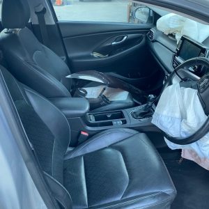 Car Wreckers - Hyundai i30 2017 Silver Auto